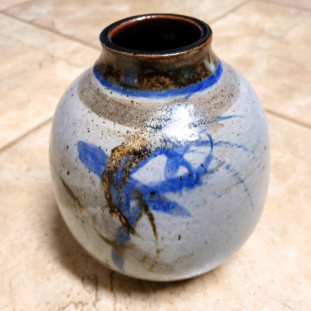 EK Pottery